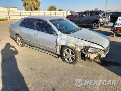 Czwarte zdjęcie samochodu z boku: 2006 HONDA ACCORD SE VIN:1HGCM56386A181773 - miniatura