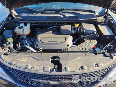 Zdjęcie 12 z 13 samochodu: 2019 CHRYSLER PACIFICA TOURING PLUS VIN:2C4RC1FG0KR574650 - miniatura