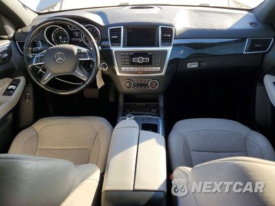 Zdjęcie 8 z 13 samochodu: 2015 MERCEDES-BENZ GL 550 4MATIC VIN:4JGDF7DE1FA557948 - miniatura