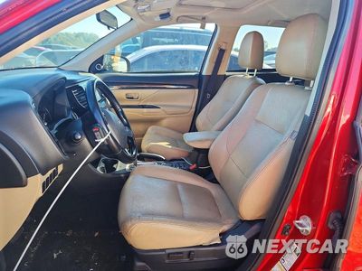 Zdjęcie 7 z 12 samochodu: 2016 MITSUBISHI OUTLANDER SE VIN:JA4AD3A37GZ037579 - miniatura