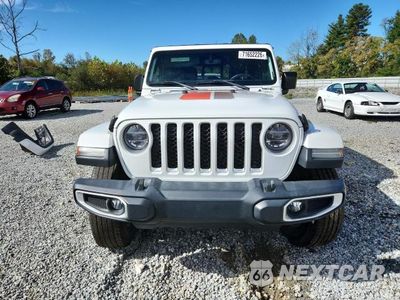 Piąte zdjęcie samochodu w środku: 2020 JEEP GLADIATOR OVERLAND VIN:1C6HJTFG8LL130172 - miniatura