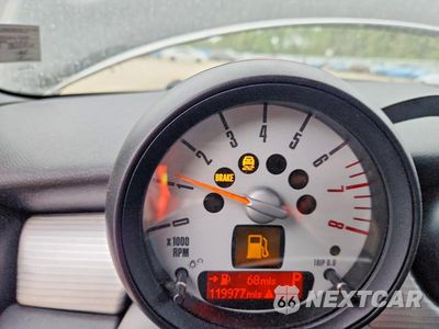 Zdjęcie 9 z 13 samochodu: 2012 MINI COOPER S VIN:WMWSV3C59CTY19480 - miniatura
