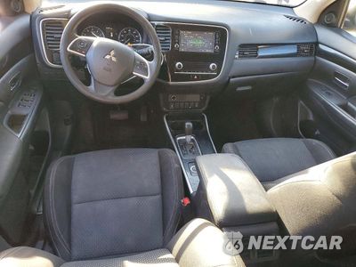 Zdjęcie 8 z 13 samochodu: 2020 MITSUBISHI OUTLANDER SE VIN:JA4AZ3A32LZ015162 - miniatura
