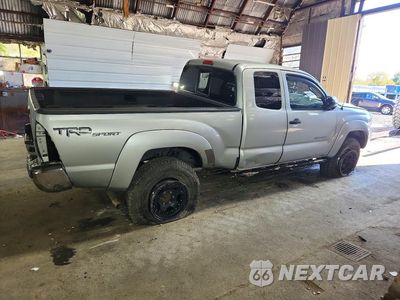 Trzecie zdjęcie samochodu z tyłu: 2012 TOYOTA TACOMA PRERUNNER ACCESS CAB VIN:5TFTX4GN1CX007598 - miniatura