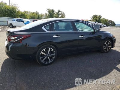Trzecie zdjęcie samochodu z tyłu: 2017 NISSAN ALTIMA 2.5 SR VIN:1N4AL3AP1HC123637 - miniatura