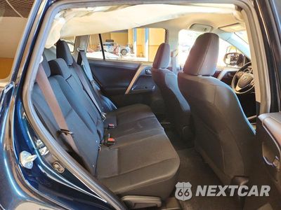 Zdjęcie 11 z 13 samochodu: 2018 TOYOTA RAV4 LE VIN:JTMBFREV4JJ236436 - miniatura
