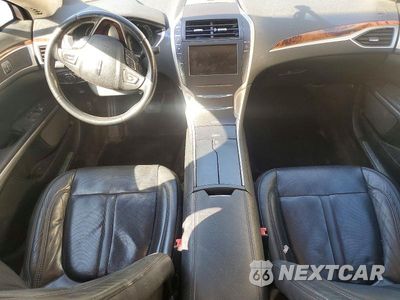 Zdjęcie 8 z 12 samochodu: 2015 LINCOLN MKZ VIN:3LN6L2J94FR608196 - miniatura