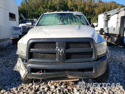 Piąte zdjęcie samochodu w środku: 2018 RAM 5500 VIN:3C7WRNBL3JG122310 - miniatura