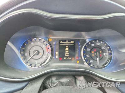 Zdjęcie 9 z 12 samochodu: 2015 CHRYSLER 200 S VIN:1C3CCCBB8FN715600 - miniatura