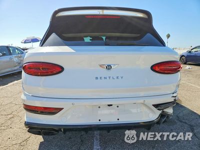 Zdjęcie 6 z 13 samochodu: 2023 BENTLEY BENTAYGA VIN:SJAAT2ZV2PC022081 - miniatura