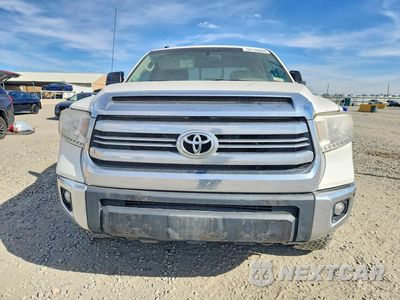 Piąte zdjęcie samochodu w środku: 2017 TOYOTA TUNDRA SR5 VIN:5TFUW5F10HX586702 - miniatura