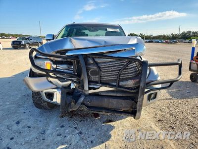 Piąte zdjęcie samochodu w środku: 2017 TOYOTA TUNDRA CREWMAX LIMITED VIN:5TFHW5F18HX620080 - miniatura