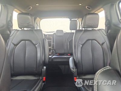 Zdjęcie 10 z 13 samochodu: 2026 CHRYSLER PACIFICA SELECT VIN:2C4RC1BG0TR179469 - miniatura