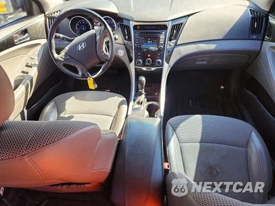Zdjęcie 8 z 12 samochodu: 2014 HYUNDAI SONATA SE VIN:5NPEC4AC3EH845318 - miniatura