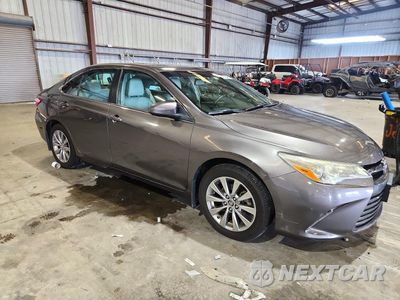 Czwarte zdjęcie samochodu z boku: 2015 TOYOTA CAMRY XLE VIN:4T1BF1FK1FU913207 - miniatura