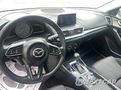 Zdjęcie 9 z 10 samochodu: 2017 MAZDA 3 SPORT VIN:3MZBN1K7XHM145692 - miniatura