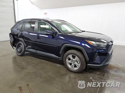 Czwarte zdjęcie samochodu z boku: 2023 TOYOTA RAV4 HYBRID XLE VIN:4T3RWRFV0PU087112 - miniatura