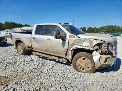 Czwarte zdjęcie samochodu z boku: 2022 GMC SIERRA K2500 DENALI VIN:1GT49REY9NF302885 - miniatura