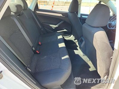 Zdjęcie 10 z 12 samochodu: 2017 VOLKSWAGEN PASSAT S VIN:1VWAT7A33HC004676 - miniatura