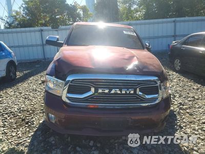 Piąte zdjęcie samochodu w środku: 2018 RAM 1500 LONGHORN VIN:1C6RR7PT5JS272949 - miniatura