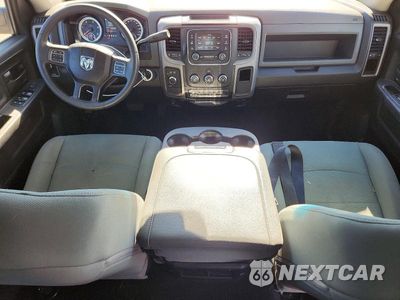 Zdjęcie 8 z 13 samochodu: 2018 RAM 2500 ST VIN:3C6UR5CL7JG109425 - miniatura