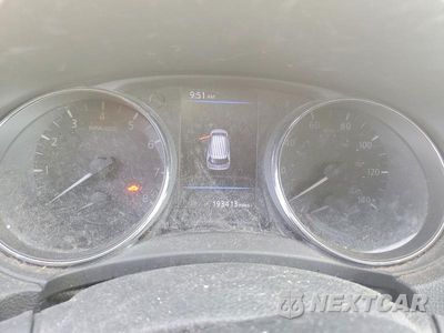 Zdjęcie 9 z 13 samochodu: 2018 NISSAN ROGUE SV VIN:5N1AT2MT6JC798334 - miniatura