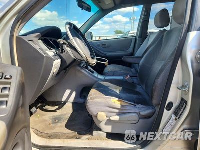 Zdjęcie 7 z 13 samochodu: 2006 TOYOTA HIGHLANDER BASE VIN:JTEDP21A560099953 - miniatura