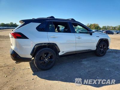 Trzecie zdjęcie samochodu z tyłu: 2020 TOYOTA RAV4 XSE VIN:2T3EWRFV4LW055062 - miniatura