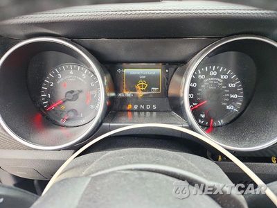 Zdjęcie 9 z 12 samochodu: 2021 FORD MUSTANG VIN:1FA6P8TH5M5109381 - miniatura