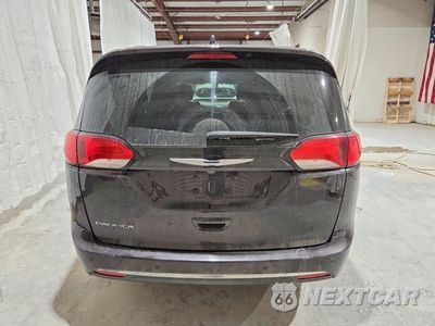 Zdjęcie 6 z 13 samochodu: 2017 CHRYSLER PACIFICA TOURING L VIN:2C4RC1BG4HR804916 - miniatura