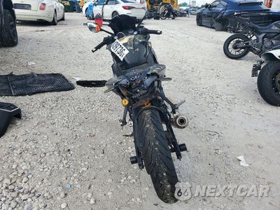 Czwarte zdjęcie samochodu z boku: 2015 YAMAHA YZFR3 VIN:MH3RH06Y1FK002089 - miniatura
