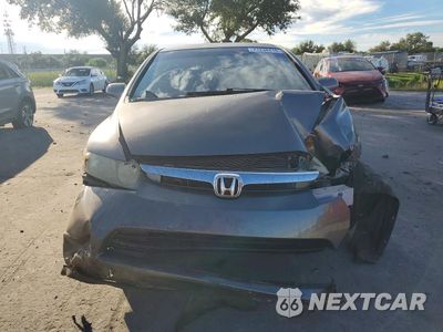 Piąte zdjęcie samochodu w środku: 2008 HONDA CIVIC LX VIN:2HGFA165X8H323707 - miniatura