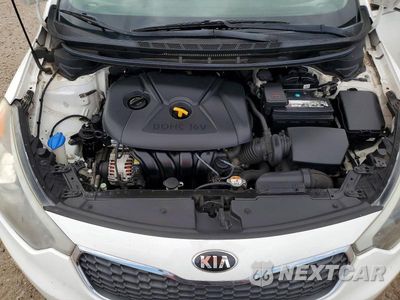 Zdjęcie 11 z 12 samochodu: 2016 KIA FORTE LX VIN:KNAFK4A68G5618160 - miniatura