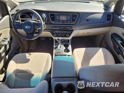 Zdjęcie 8 z 12 samochodu: 2016 KIA SEDONA LX VIN:KNDMB5C11G6100984 - miniatura