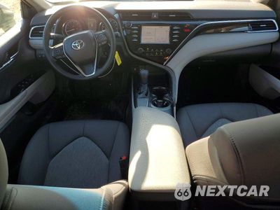 Zdjęcie 8 z 12 samochodu: 2018 TOYOTA CAMRY LE VIN:4T1B11HK6JU131649 - miniatura