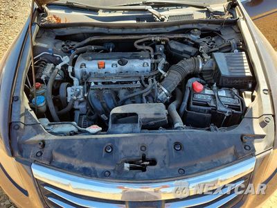 Zdjęcie 11 z 12 samochodu: 2011 HONDA ACCORD EX VIN:1HGCP2F7XBA056826 - miniatura