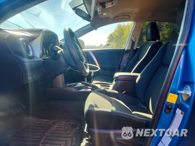 Zdjęcie 7 z 13 samochodu: 2016 TOYOTA RAV4 LE VIN:JTMBFREV5GD195550 - miniatura