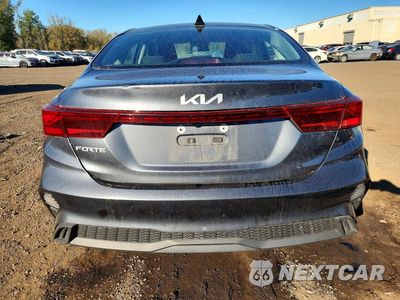 Zdjęcie 6 z 13 samochodu: 2023 KIA FORTE LXS VIN:3KPF24AD4PE579007 - miniatura