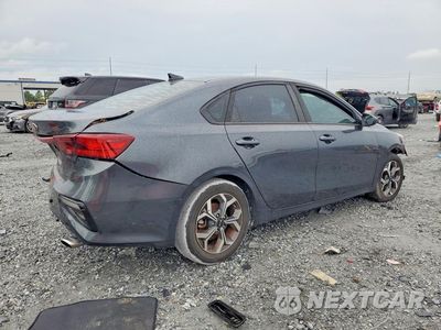 Trzecie zdjęcie samochodu z tyłu: 2019 KIA FORTE LXS VIN:3KPF24AD7KE014727 - miniatura