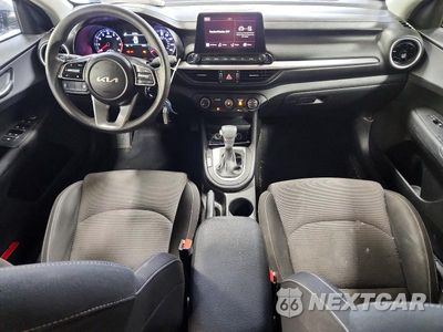 Zdjęcie 8 z 12 samochodu: 2023 KIA FORTE LXS VIN:3KPF24AD9PE577771 - miniatura