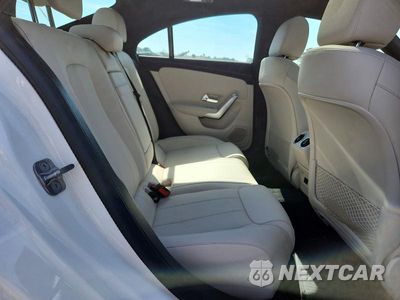 Zdjęcie 10 z 13 samochodu: 2025 MERCEDES-BENZ CLA 250 4MATIC VIN:W1K5J4HB7SN506470 - miniatura