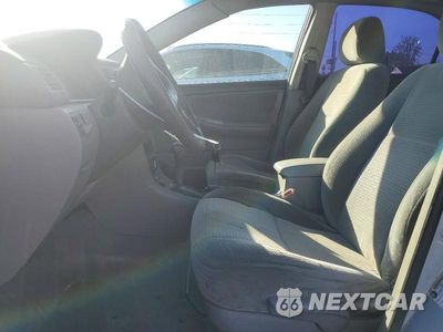 Zdjęcie 7 z 12 samochodu: 2005 TOYOTA COROLLA CE VIN:1NXBR32E95Z352496 - miniatura