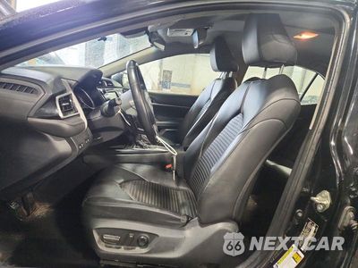 Zdjęcie 7 z 12 samochodu: 2018 TOYOTA CAMRY SE VIN:4T1B11HK6JU535745 - miniatura