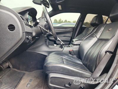 Zdjęcie 7 z 12 samochodu: 2016 CHRYSLER 300 S VIN:2C3CCAGG2GH296579 - miniatura