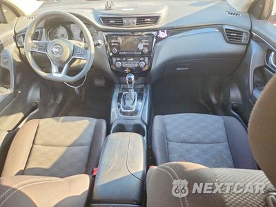 Zdjęcie 8 z 14 samochodu: 2018 NISSAN ROGUE SPORT SV VIN:JN1BJ1CR6JW250558 - miniatura