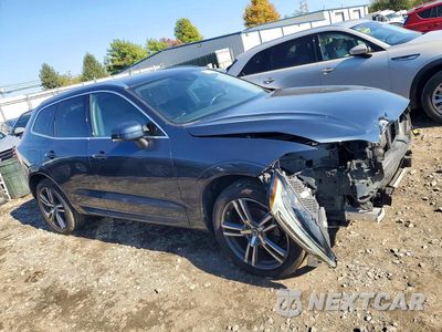 Czwarte zdjęcie samochodu z boku: 2018 VOLVO XC60 T5 MOMENTUM VIN:YV4102RKXJ1003050 - miniatura