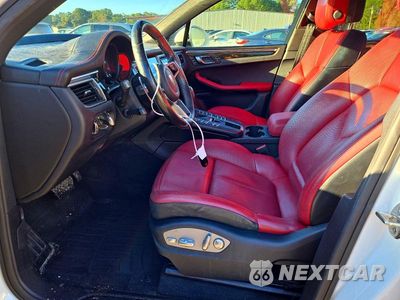 Zdjęcie 7 z 13 samochodu: 2018 PORSCHE MACAN VIN:WP1AA2A52JLB06097 - miniatura
