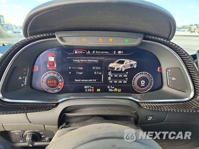 Zdjęcie 9 z 12 samochodu: 2021 AUDI R8 VIN:WUAKBAFX5M7901345 - miniatura
