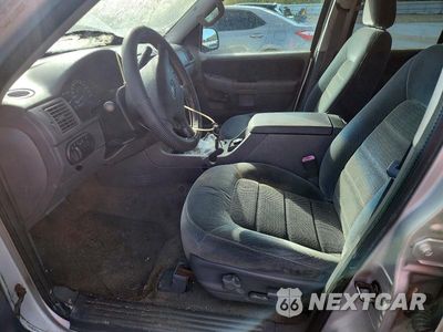 Zdjęcie 7 z 12 samochodu: 2002 FORD EXPLORER XLT VIN:1FMZU73E62UC78842 - miniatura
