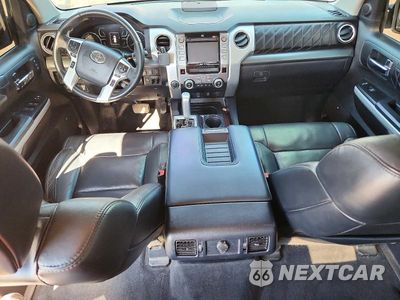 Zdjęcie 8 z 12 samochodu: 2019 TOYOTA TUNDRA PLATINUM VIN:5TFAY5F19KX851413 - miniatura